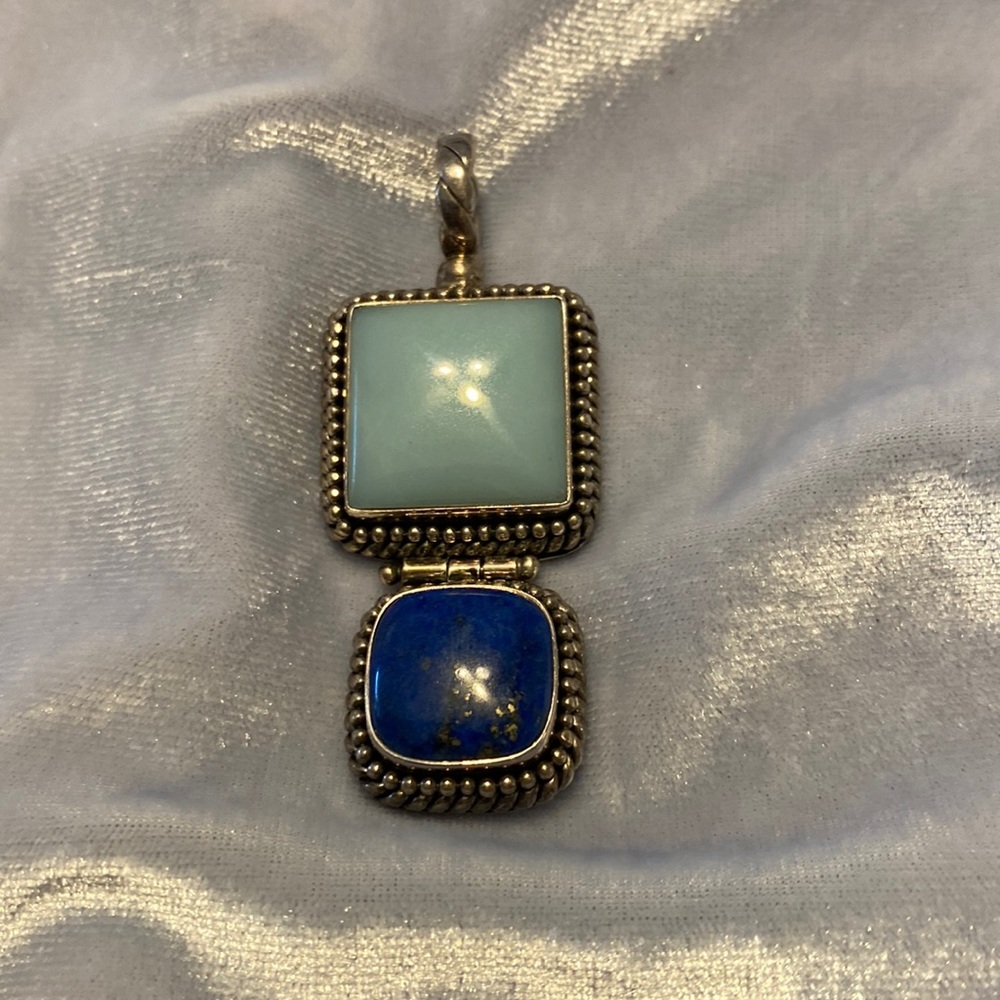 Blue quartzite & lapis lazuli silver pendant
